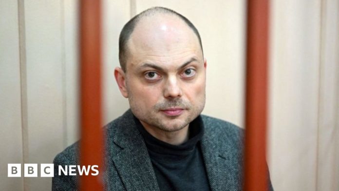 vladimir-kara-murza:-russian-opposition-figure-jailed-for-25-years
