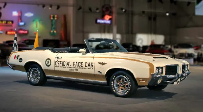 oldsmobile-indianapolis-500-pace-car-(1972)