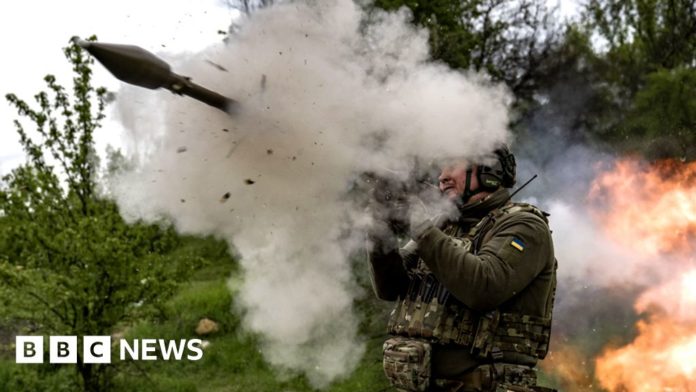 ukraine-war:-‘offensive-actions’-under-way-in-east,-kyiv-says