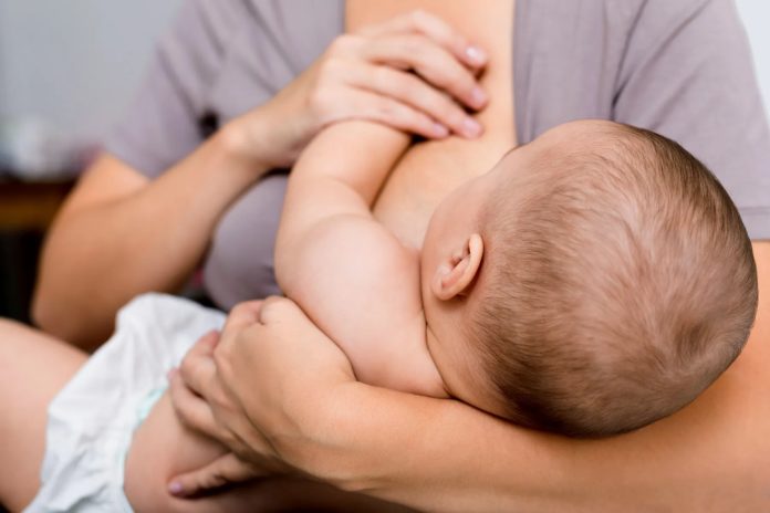 breastfeeding-linked-to-moderately-better-academic-test-scores