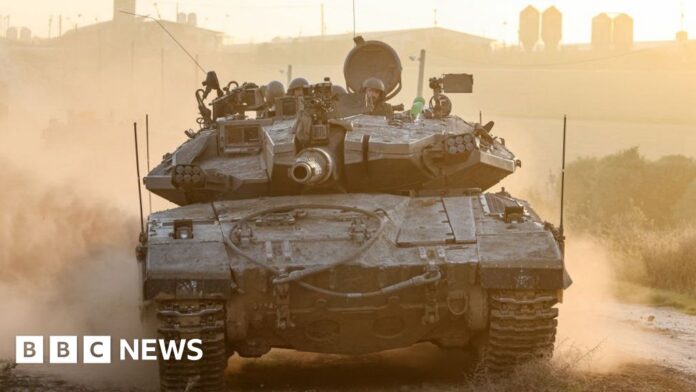 israel-gaza-war:-israeli-forces-pushing-into-south-gaza