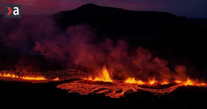 vulkanicka-erupcia-na-islande-sa-skoncila,-oblast-je-stale-nebezpecna