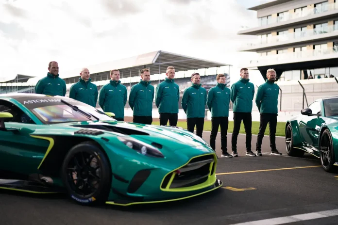 new-aston-martin-vantage-gt3-all-set-for-gt-world-challenge-debut-on-both-sides-of-the-atlantic