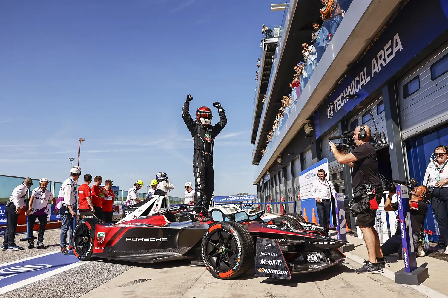 formula-e-–-victory-for-wehrlein-after-last-lap-heartbreak-for-rowland