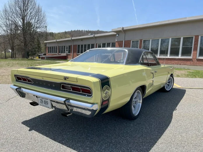 1969-dodge-super-bee:-a-potent-470-stroker-v8-and-5-speed-upgrade